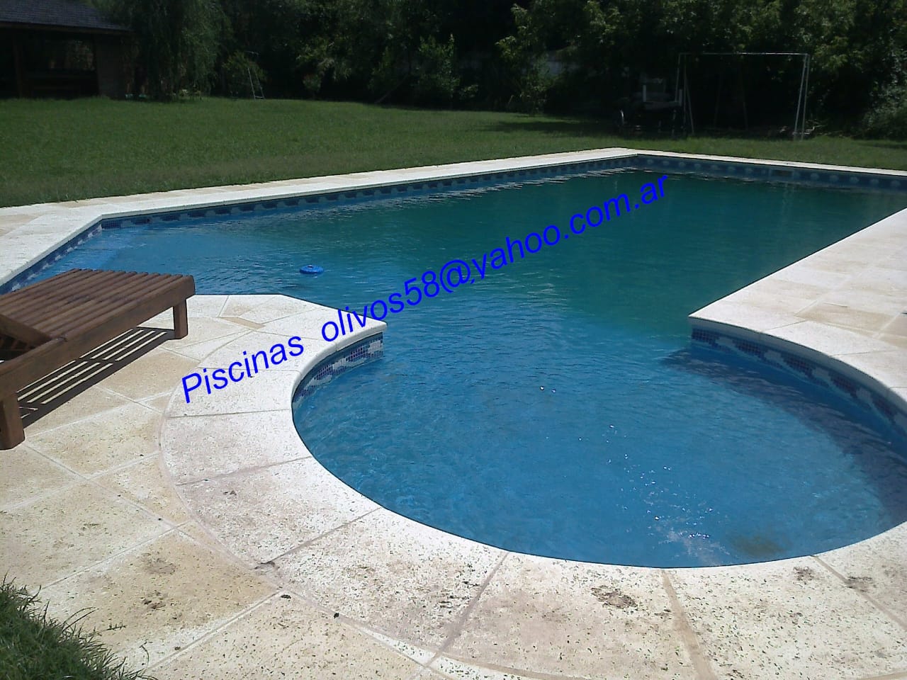 Piscina turquesa